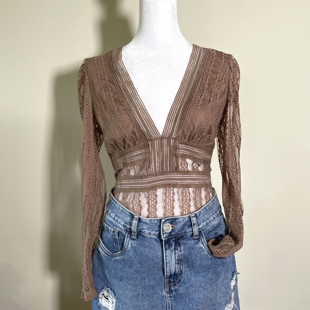 Haute Monde Women’s Tan Lace Long Sleeve Bodysuit Top Sz Medium Boho Coquette